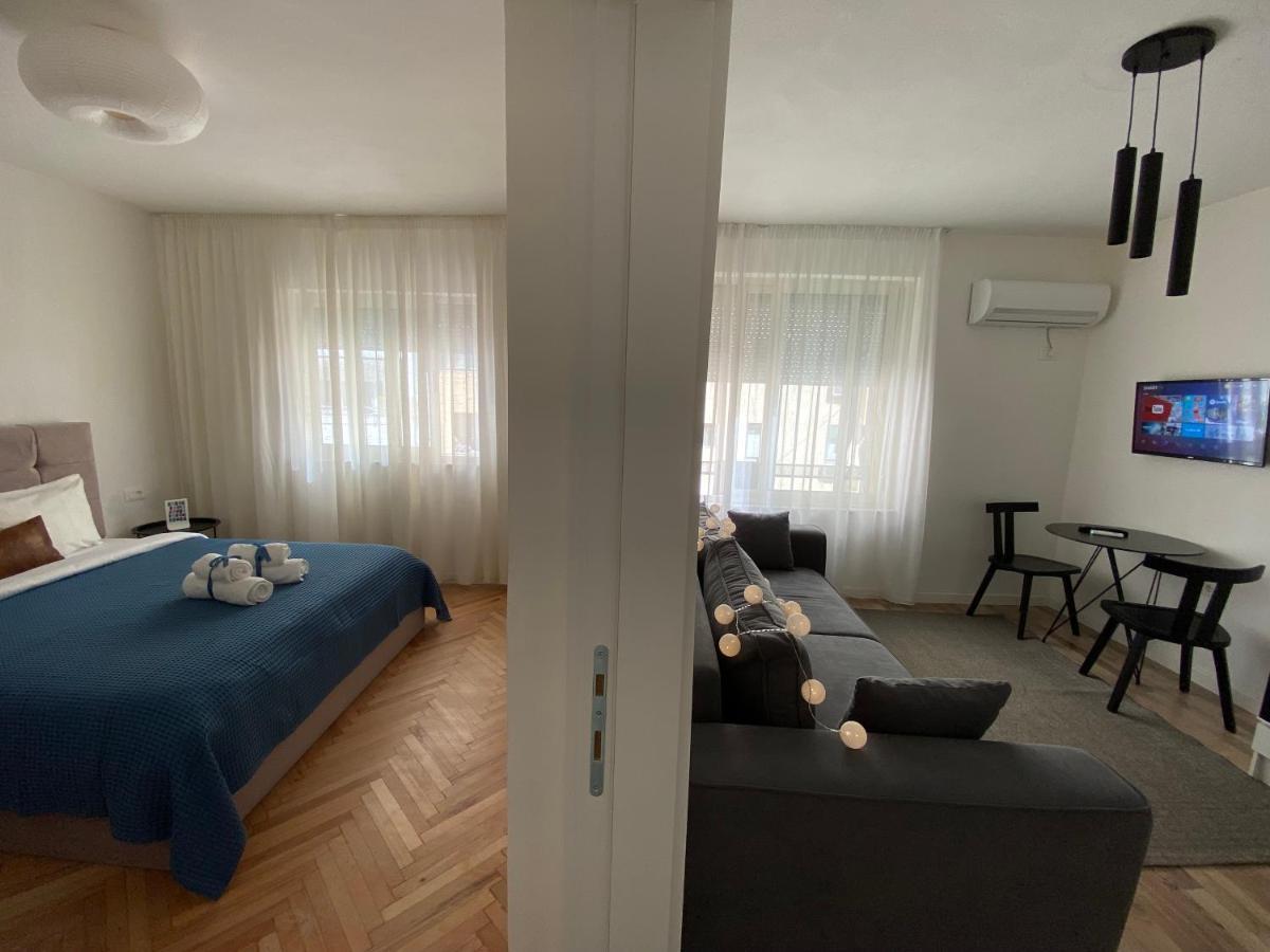 Myslym Shyri'S Apartments Тирана Экстерьер фото