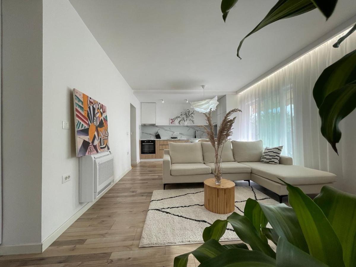Myslym Shyri'S Apartments Тирана Экстерьер фото