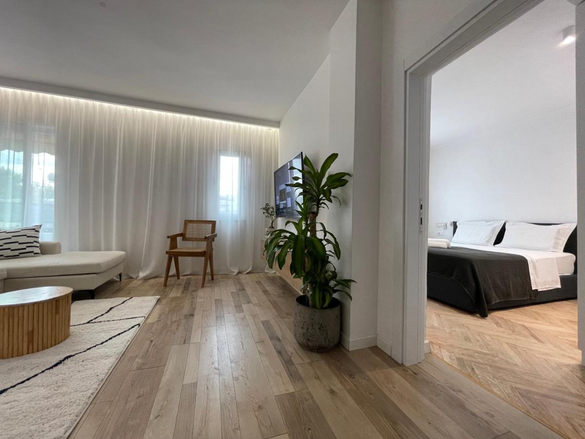 Myslym Shyri'S Apartments Тирана Экстерьер фото