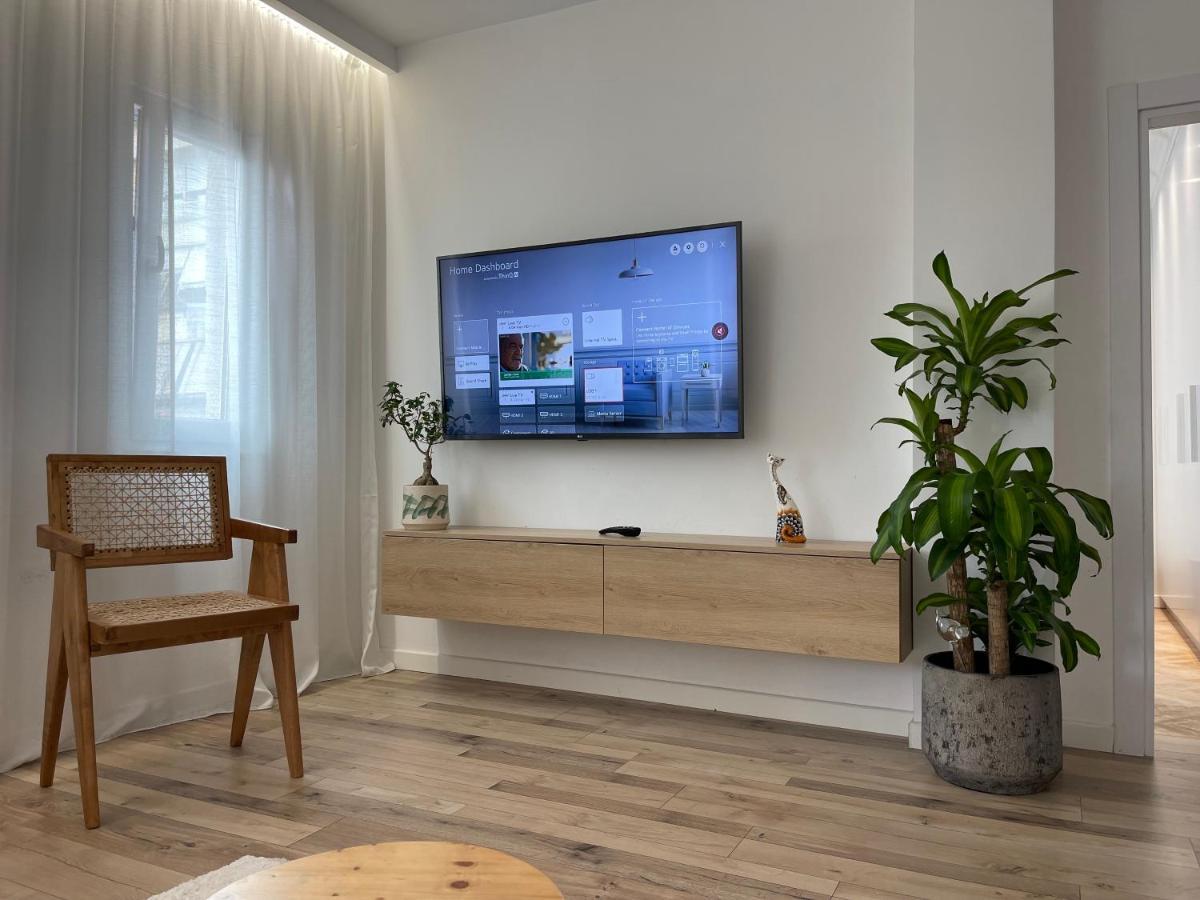 Myslym Shyri'S Apartments Тирана Экстерьер фото