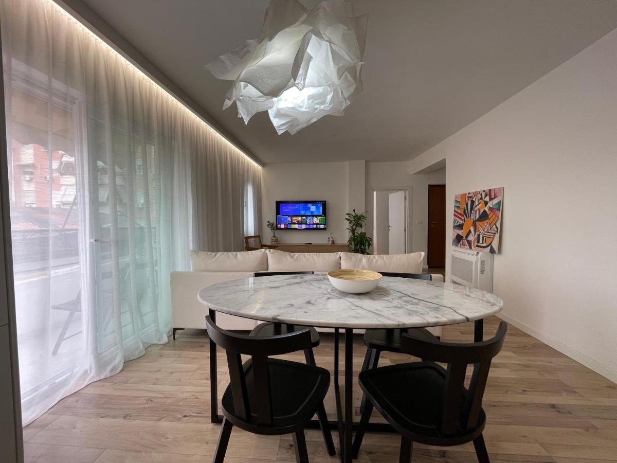 Myslym Shyri'S Apartments Тирана Экстерьер фото