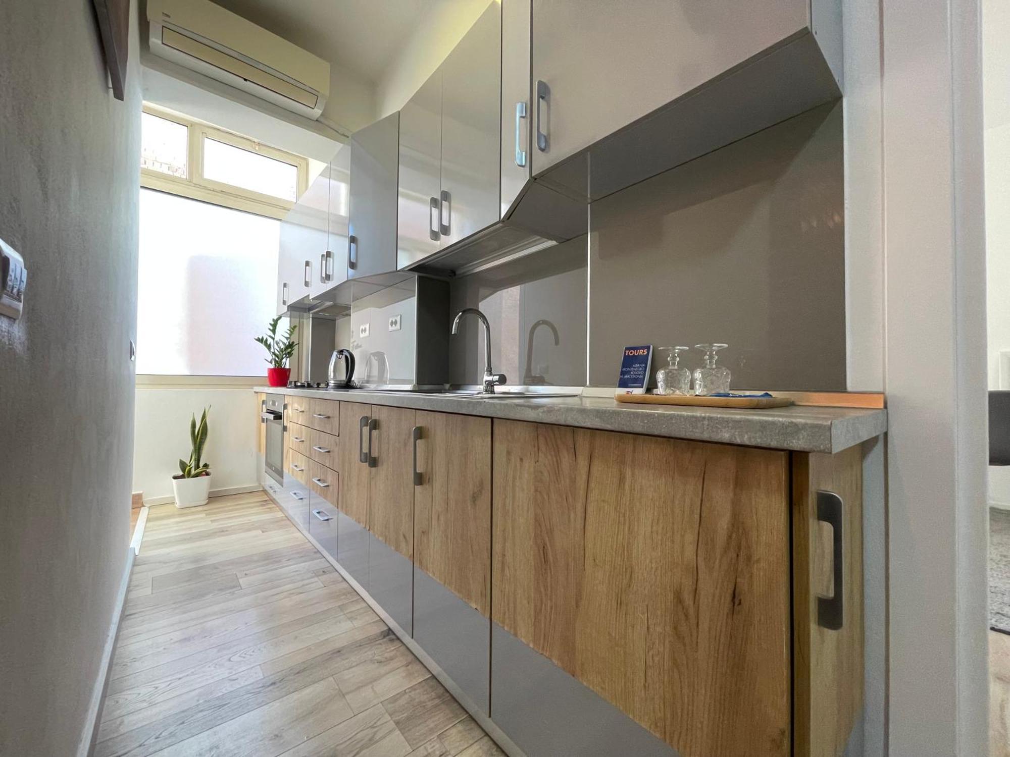 Myslym Shyri'S Apartments Тирана Номер фото
